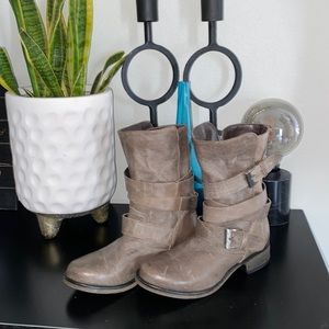 STEVE MADDEN Strappy Ankle Boots 7.5